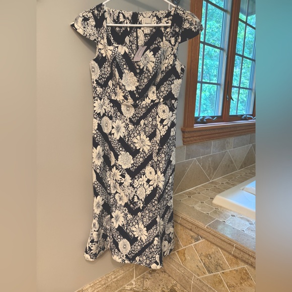 Maeve Dresses & Skirts - Maeve Black and White Floral Midi Dress